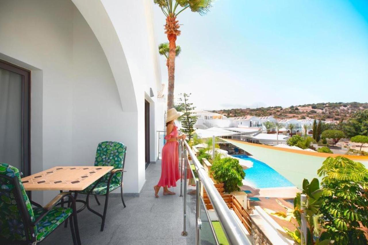 Latchi Escape Hotel And Suites Polis Ngoại thất bức ảnh