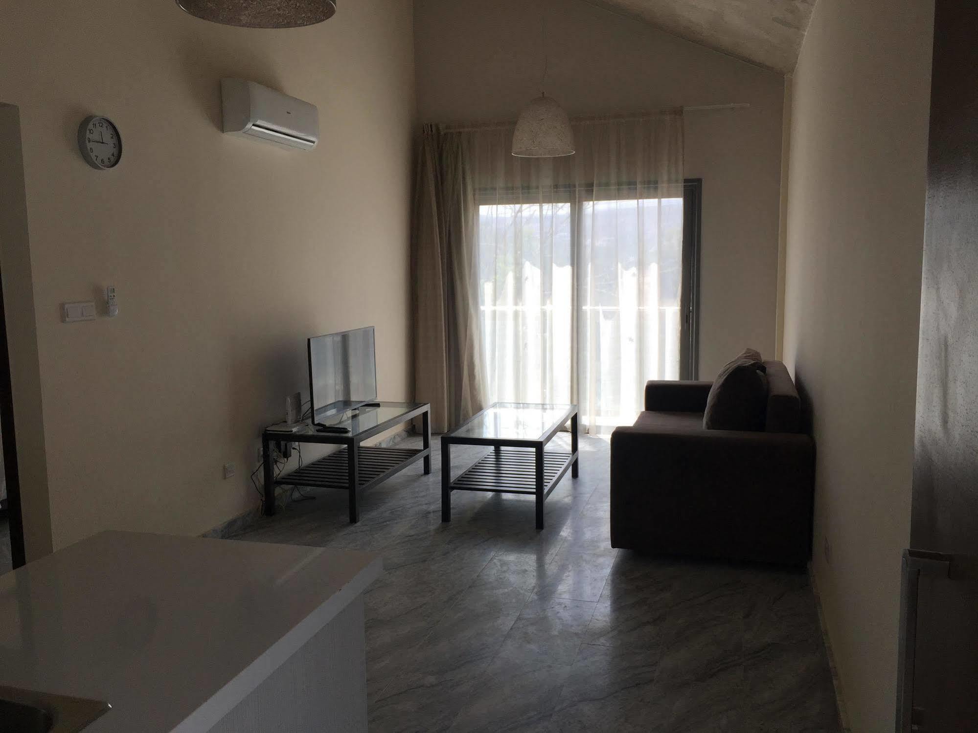 Latchi Escape Hotel And Suites Polis Ngoại thất bức ảnh