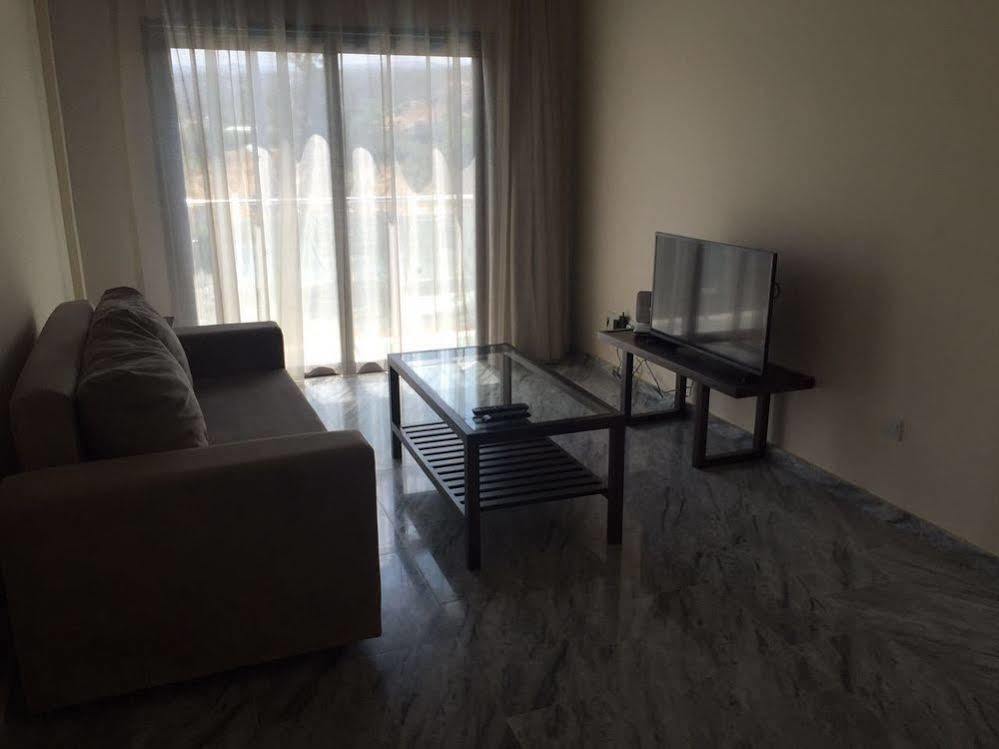 Latchi Escape Hotel And Suites Polis Ngoại thất bức ảnh
