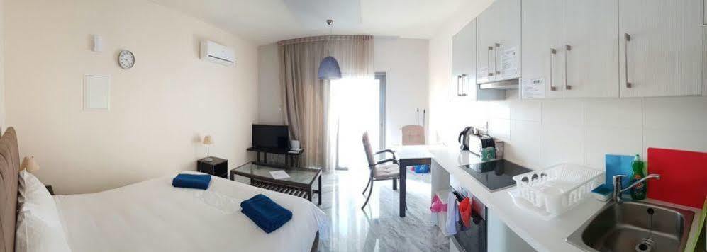 Latchi Escape Hotel And Suites Polis Ngoại thất bức ảnh