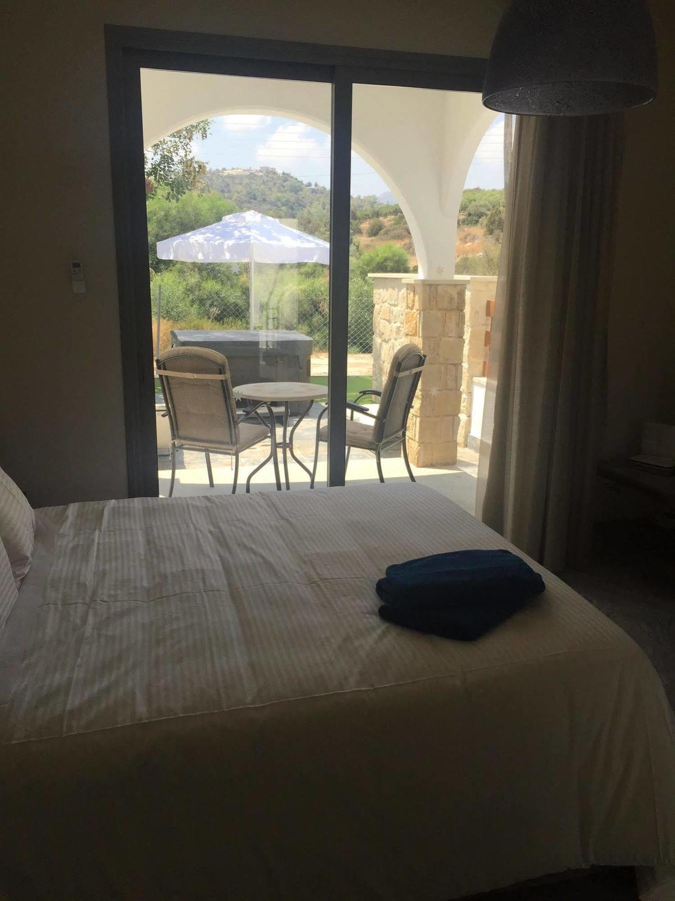 Latchi Escape Hotel And Suites Polis Ngoại thất bức ảnh