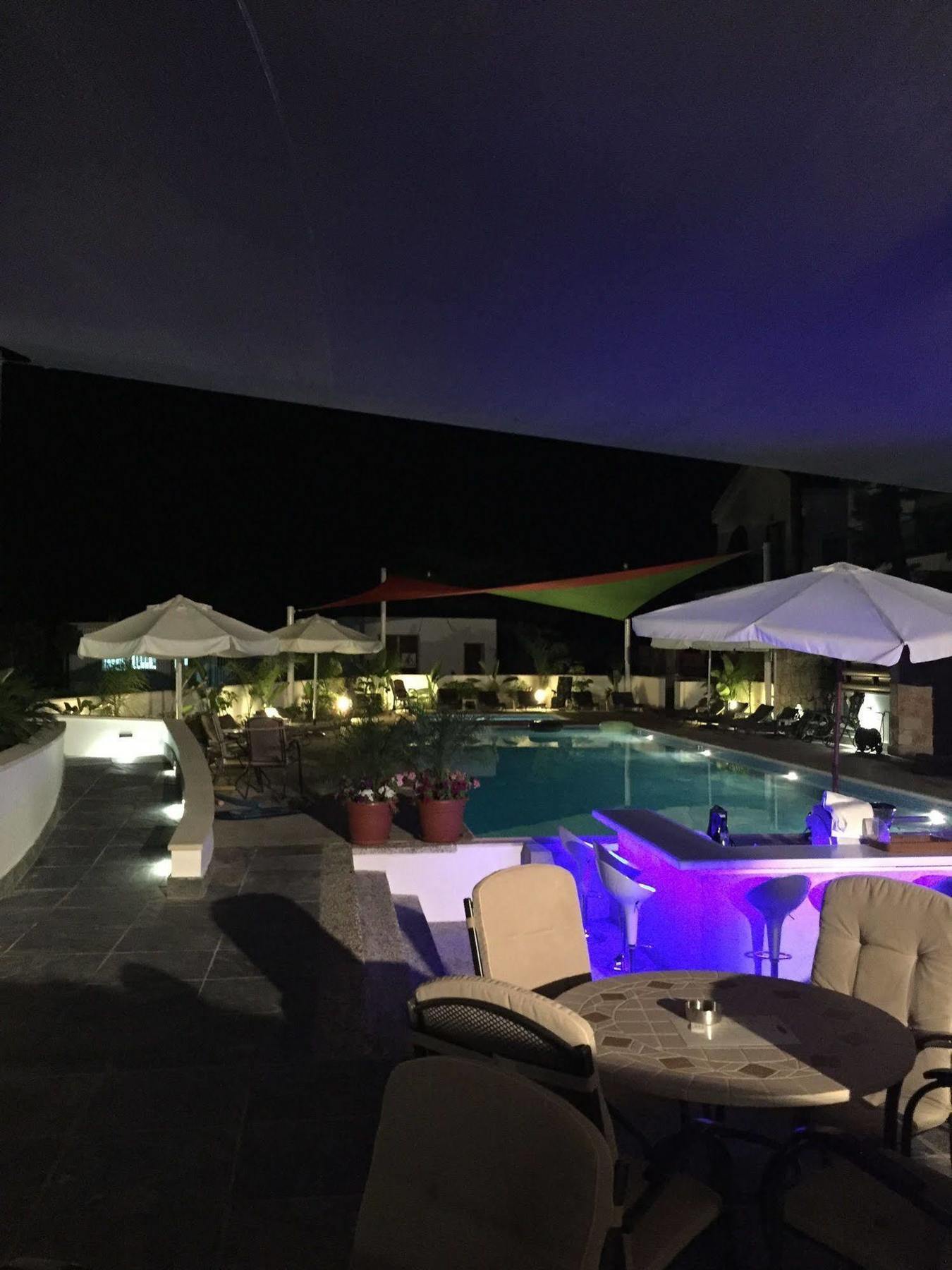 Latchi Escape Hotel And Suites Polis Ngoại thất bức ảnh